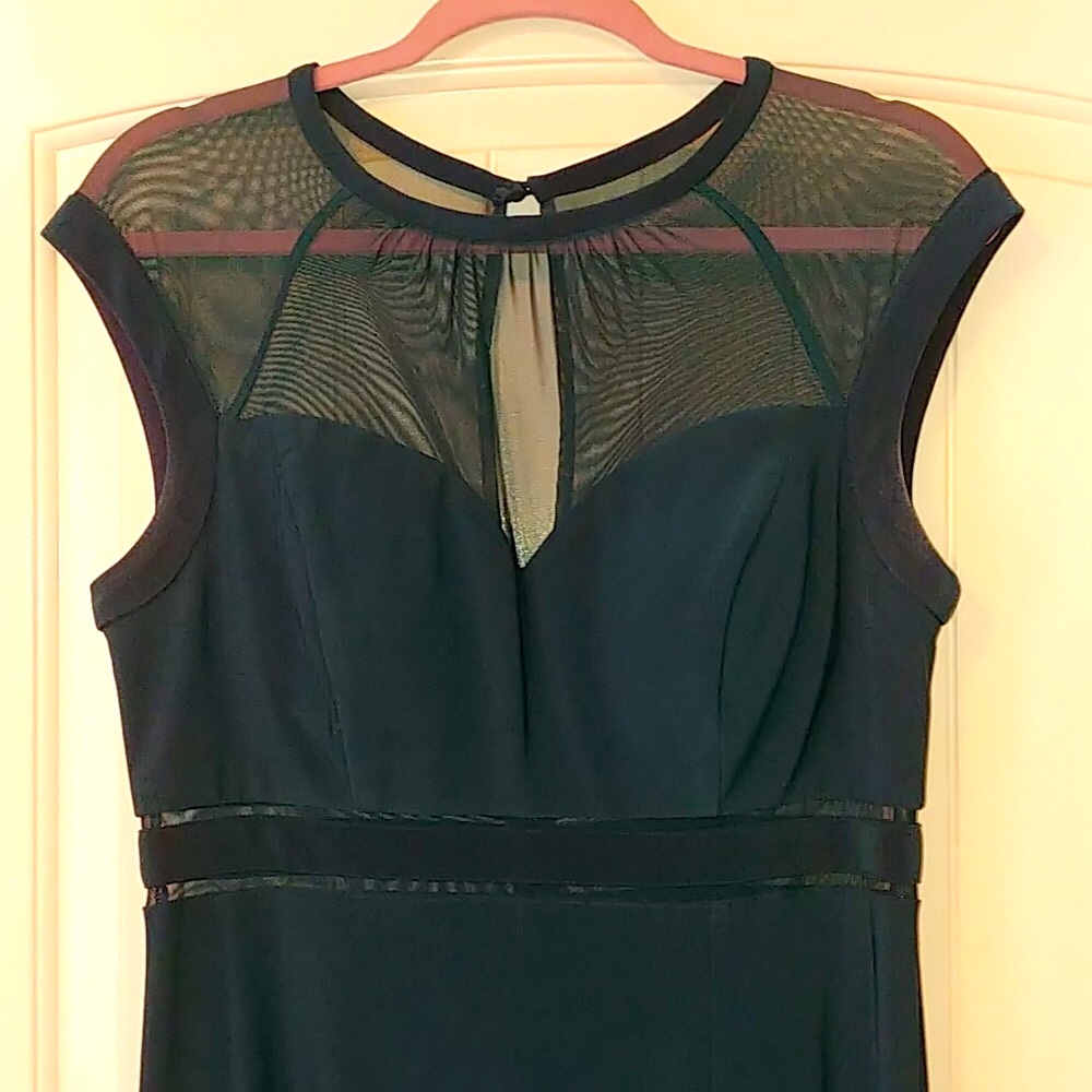 Nightway emerald floor length evening gown